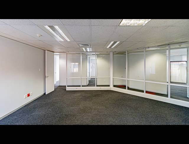 822M² OFFICE TO LET IN PARKTOWN